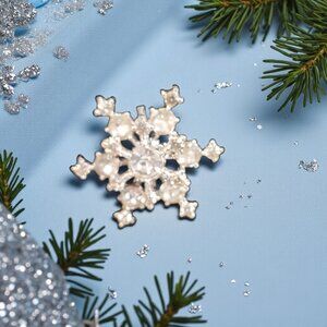 Sparkling Snowflake Brooch Pin - Silver Tone with Rhinestones - Holiday Jewelry